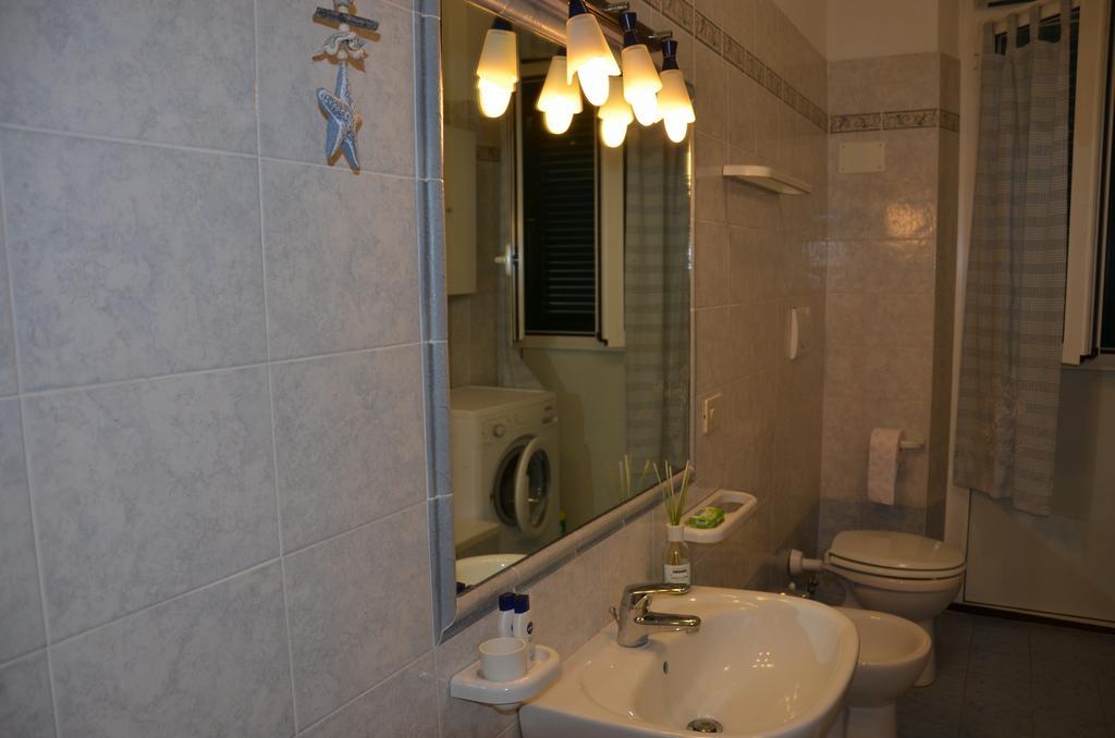 הוילה מרינה די קררה Casa Lia מראה חיצוני תמונה