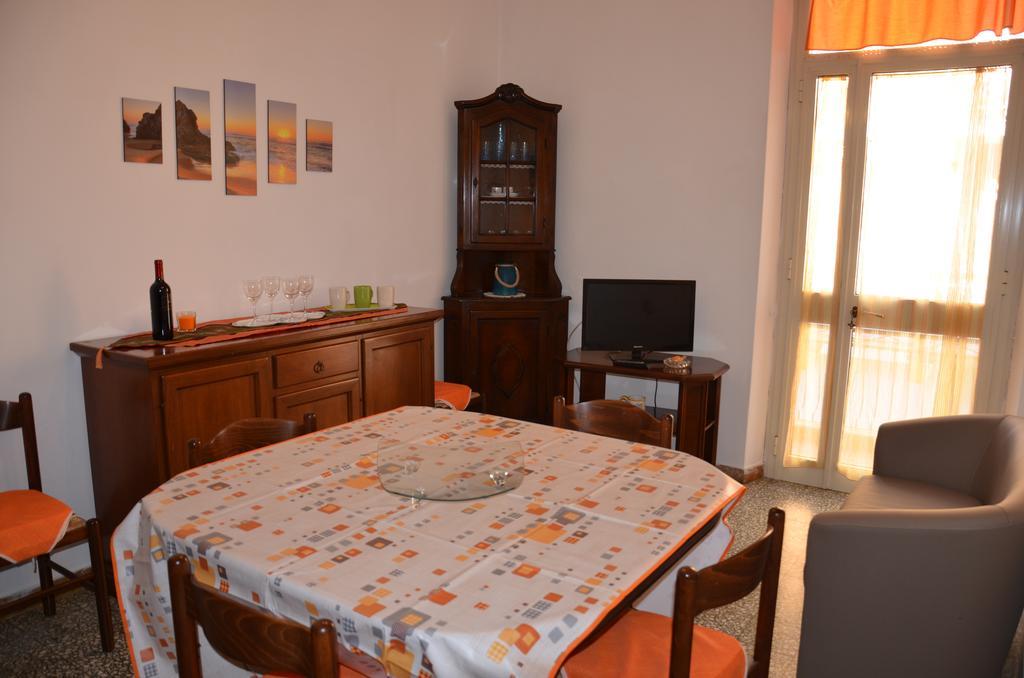 הוילה מרינה די קררה Casa Lia מראה חיצוני תמונה